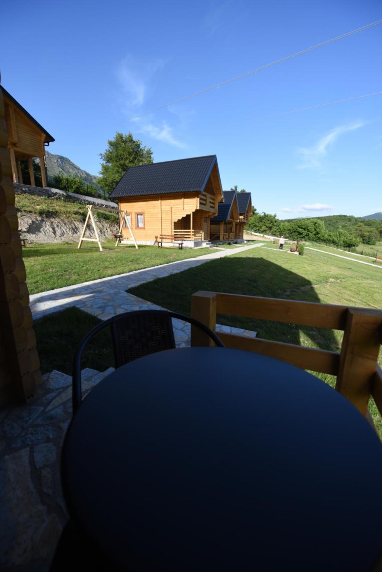 Soulrest Ekoresort - Mehov Konak Gusinje Bagian luar foto