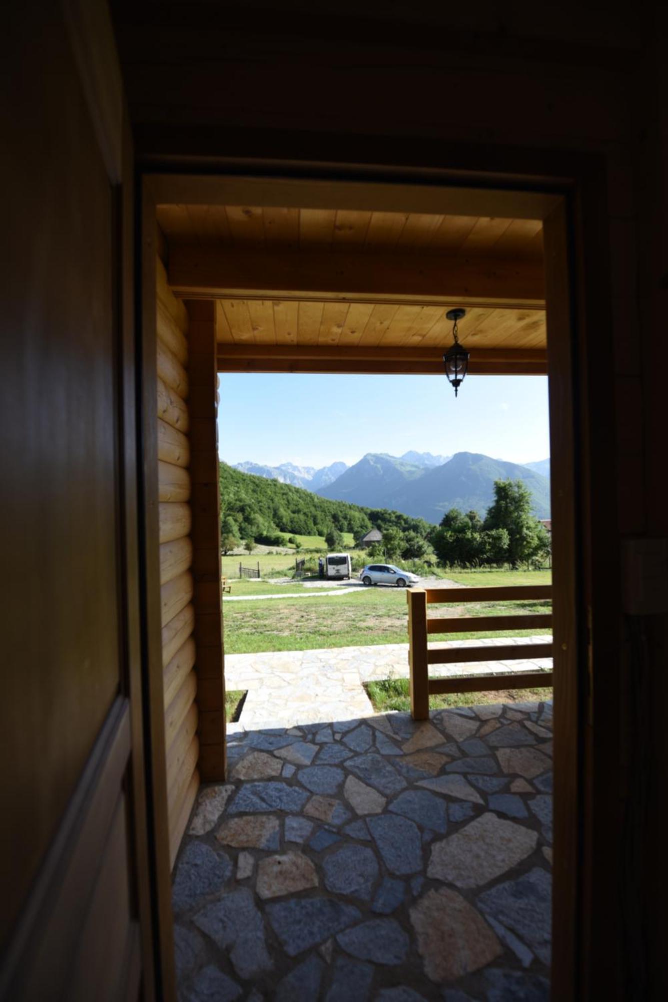 Soulrest Ekoresort - Mehov Konak Gusinje Bagian luar foto