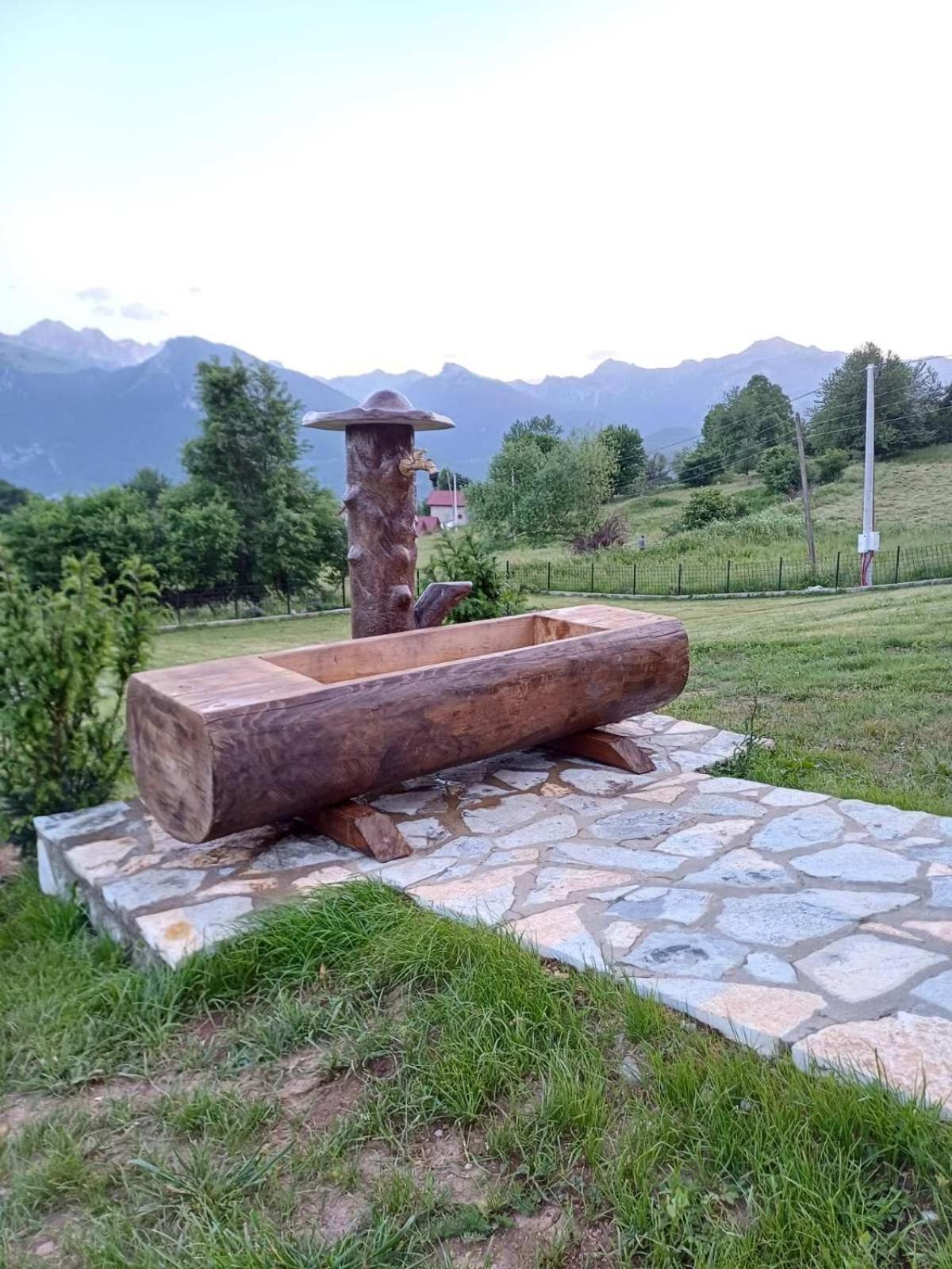 Soulrest Ekoresort - Mehov Konak Gusinje Bagian luar foto