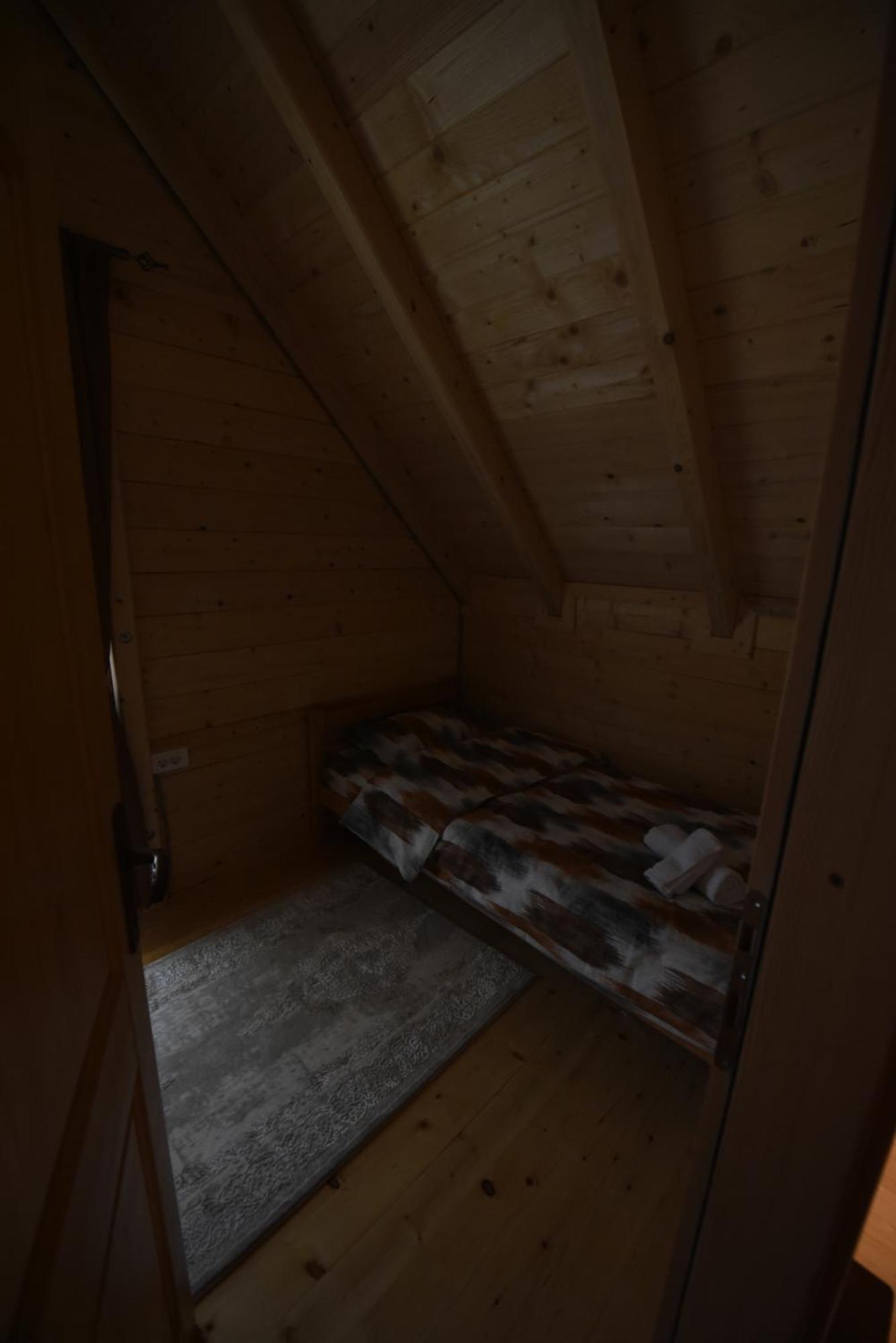 Soulrest Ekoresort - Mehov Konak Gusinje Bagian luar foto