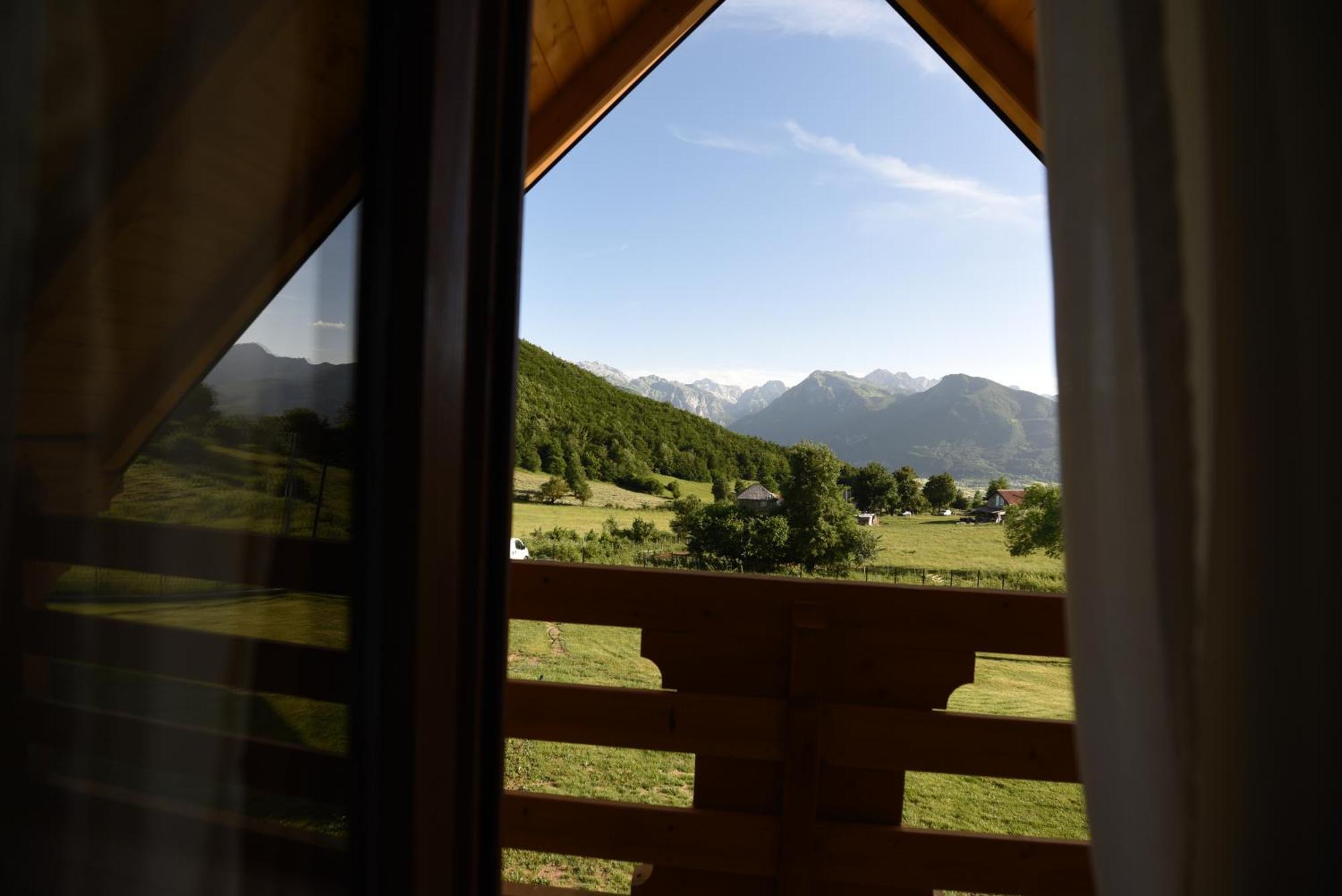 Soulrest Ekoresort - Mehov Konak Gusinje Bagian luar foto